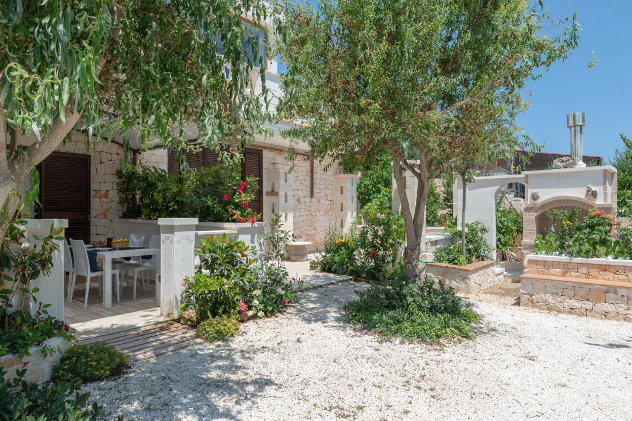 Appartamento Ortensia In Villa Mariella Ostuni Exterior photo