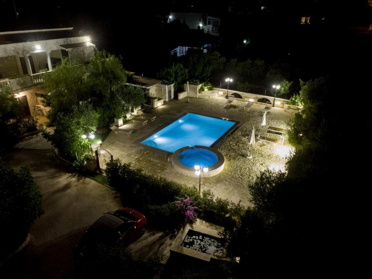 Appartamento Ortensia In Villa Mariella Ostuni Exterior photo
